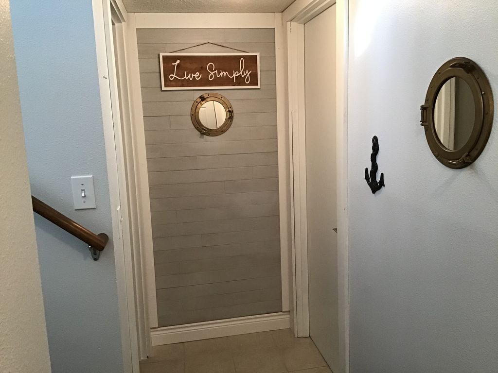 Entry from garage. Catch your breath, relax & listen to the sounds of the surf.