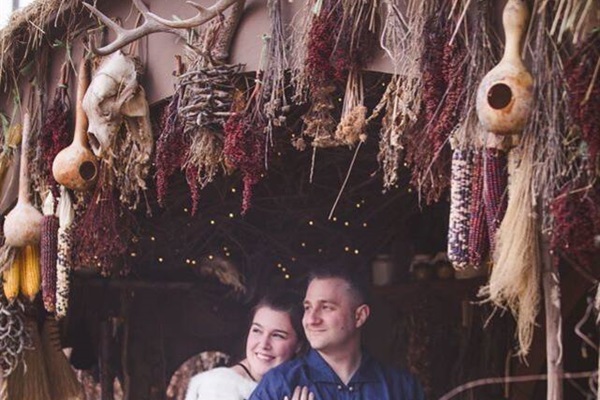 Ben and Amber granted us the honor of hosting them for a night so they could conduct a photo shoot for their "Engagement" photos. Such a beautiful couple and they definitely experienced the "Magic" and "All the Comforts of Home" Warmest Wishes! 